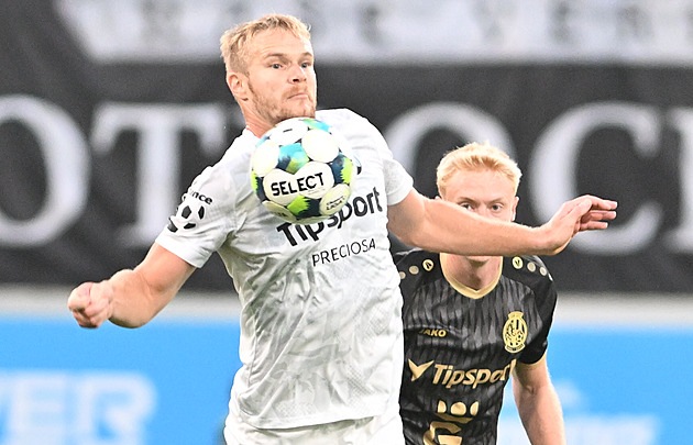 Hovorný „dědek“ Mikula o svém gólu: Petrášek mě odhodil, tak jsem tam zůstal