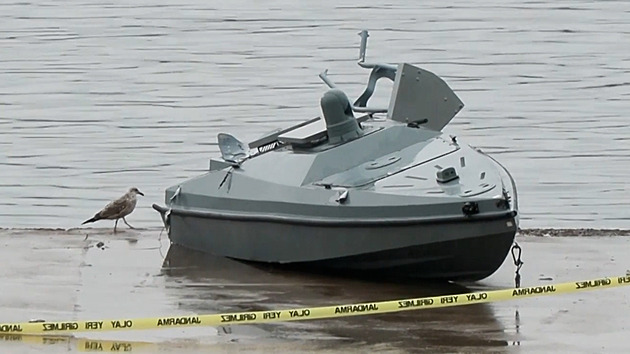 Turečtí rybáři vylovili námořní dron. Bylo v něm 300 kilo výbušnin