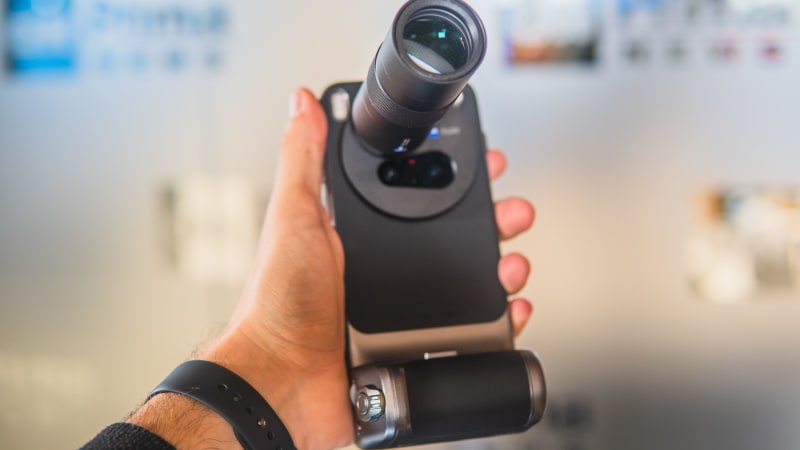 Číňané jdou po krku Applu a Samsungu. Vyzkoušeli jsme telefon Vivo X300 Pro