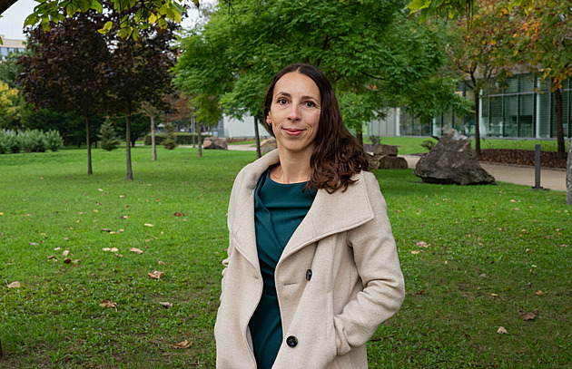 Nadprůměrné platy, ale byt neseženou. Experti z ciziny naráží na diskriminaci, říká výzkumnice