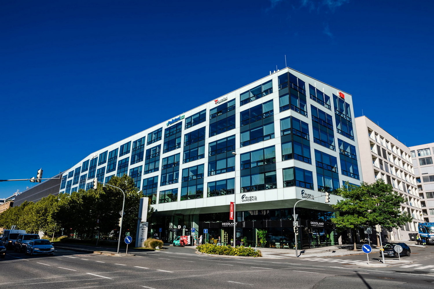 Průvodce podnikání v Praze: Komunita firem na rohanskenabrezi.cz vám pomůže