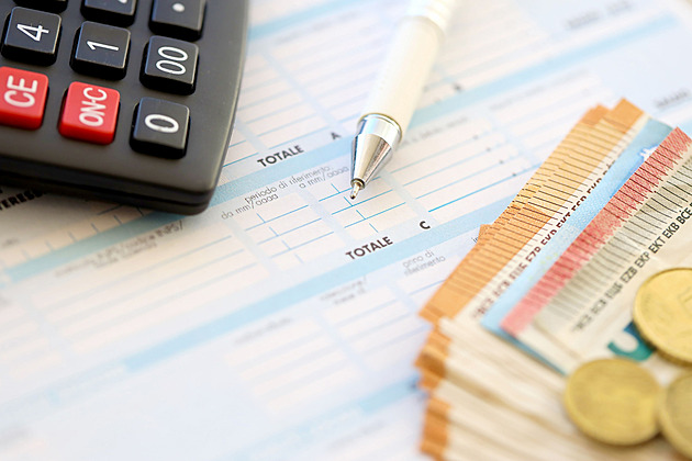 Aktivně investuje už 55 procent Čechů, prodělává jen minimum, ukazuje průzkum