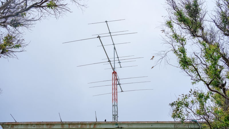 Pozor, pozor: Záhadná čísla v perštině znějí éterem. Může jít o tajnou zprávu pro špiony