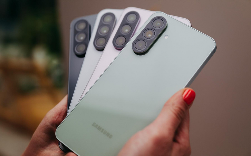 Premiéra Galaxy A37 a A57 se blíží. Samsung opět neuhlídal oficiální snímky