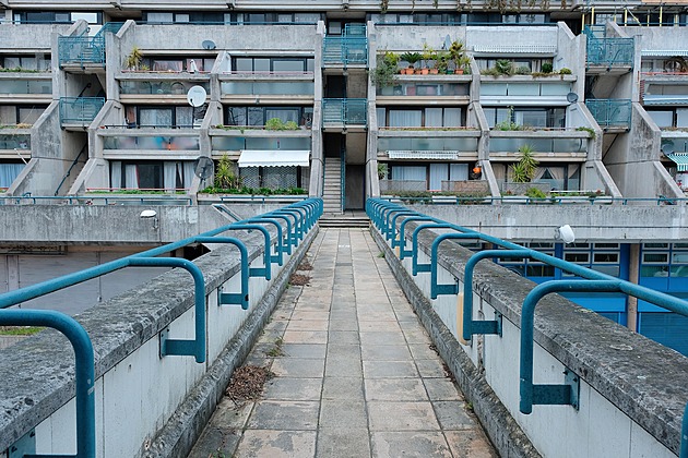 Betonová vesnice uprostřed Londýna. Alexandra Road Estate je ikonou brutalismu