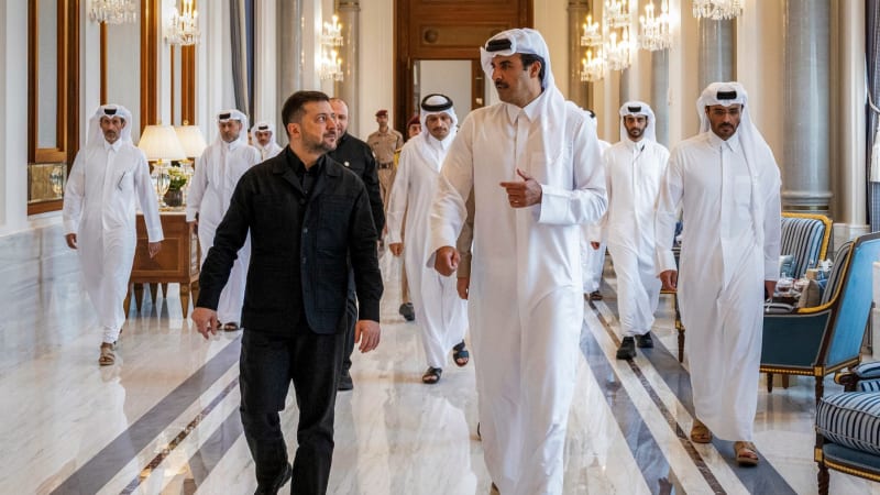 Zelenskyj sbírá spojence v Perském zálivu. Proč jsou dohody o dronech s rivaly Íránu důležité?