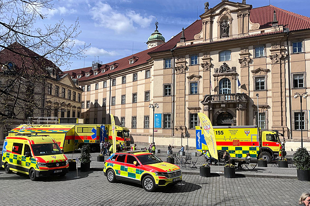 Dnes bychom postupovali jinak, analyzují pražští záchranáři leteckou nehodu