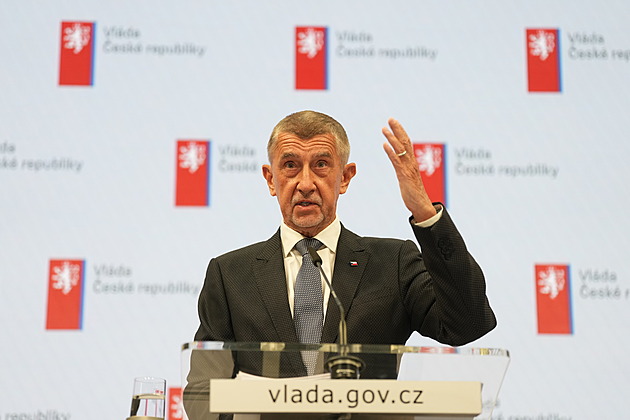 Babiš se chce zapojit do Macronovy iniciativy jaderného deštníku