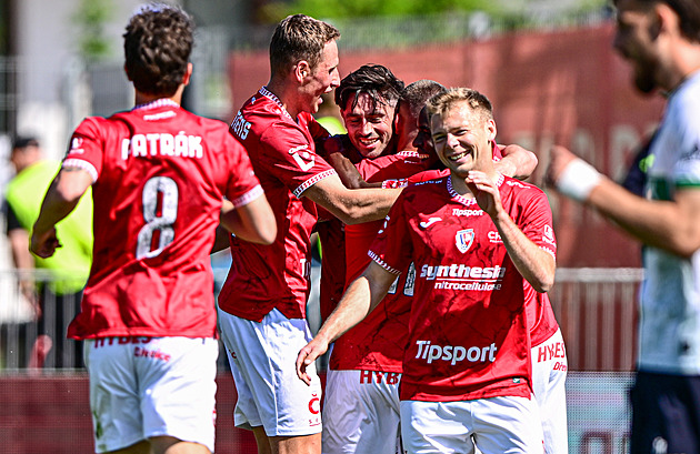 Vacek se po konci kariéry ptá: Jak funguje LinkedIn? Fotbal už jen v Dobrouči
