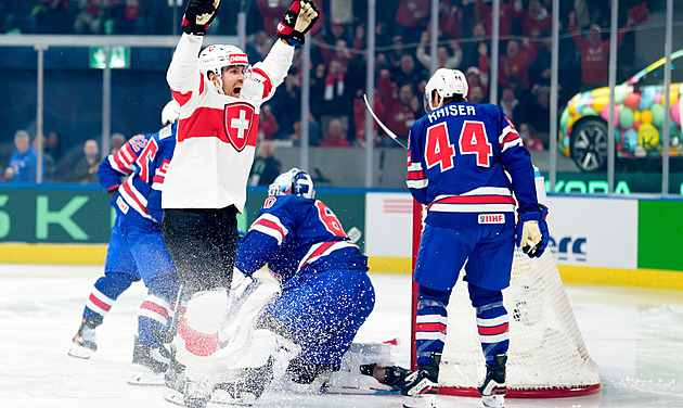 ONLINE: USA - Švýcarsko 0:2. Olympijští vítězové tápou, domácí přidávají další gól