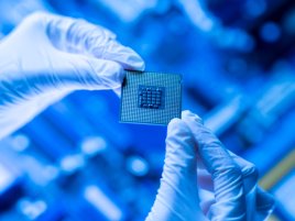 Je tenký jen jeden mikrometr. Přesto může pomoci 6G, medicíně i kosmonautice