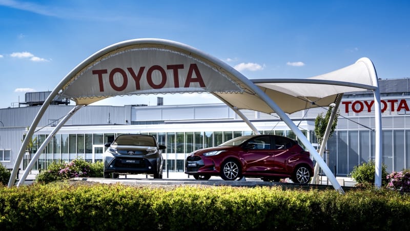 Největší automobilka světa v problémech. Bývalý šéf mluví o krachu, má to tři důvody
