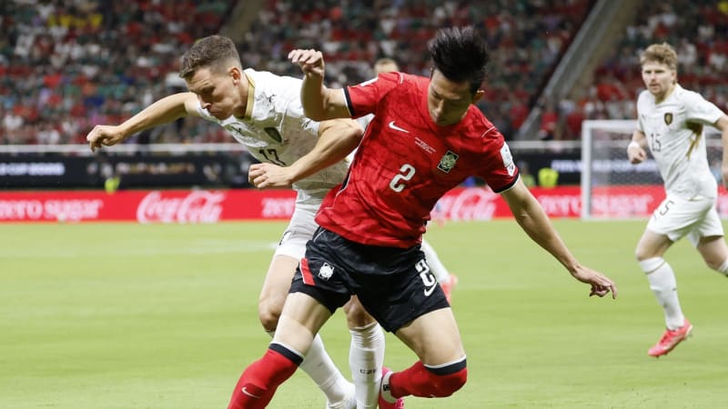 MS ve fotbale ON-LINE: Češi bojují proti Korejcům, první poločas gól nepřinesl
