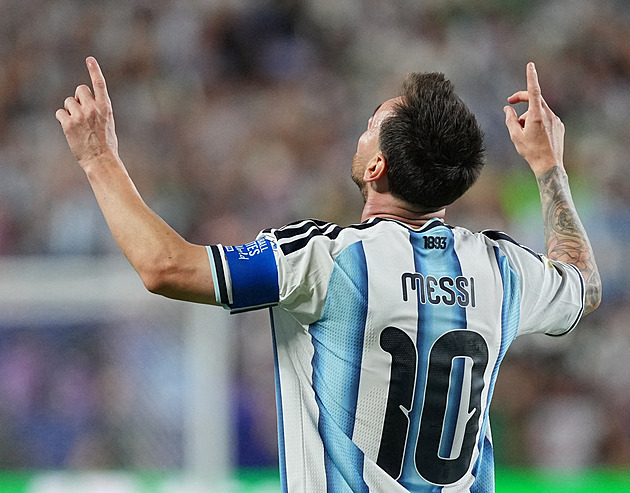 ONLINE: Argentina - Alžírsko 3:0, show pokračuje, Messi završuje hattrick