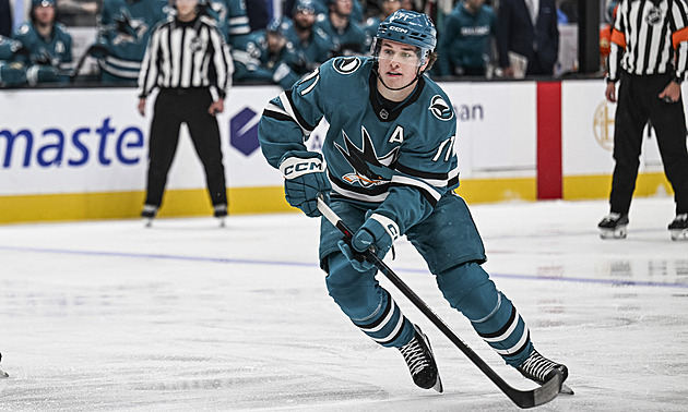 V NHL se opět posouvá platový rekord. Mladík Celebrini podepsal obří kontrakt