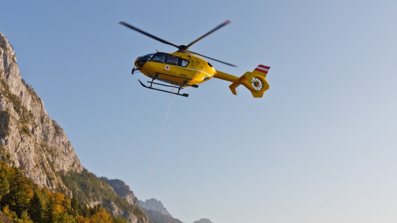 Na túru s kočárky a bez zkušeností: Rodiny v Alpách zachraňovaly helikoptéry, účet si zaplatí