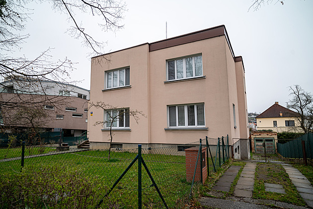 Vila nesvéprávných bratrů ve Zlíně se nejspíš bude prodávat až příští rok