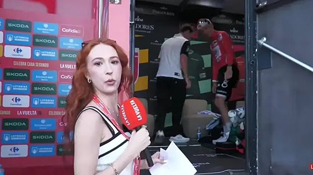 Influencerka zaskočila Pogačara na Vueltě sexistickými otázkami. Čelí ostré kritice