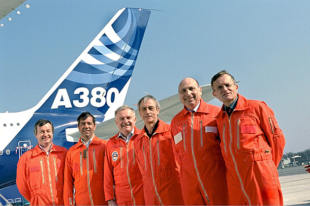 OBRAZEM: Superjumbo slaví výročí. Před dvaceti lety svezl Airbus A380 první cestující