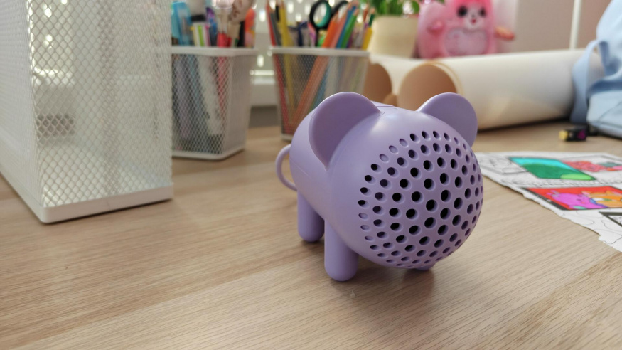 Recenze IKEA GREJSIMOJS: fialová myš baví designem, zvukem už méně