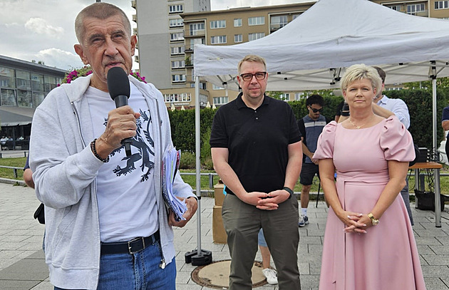 Platí, že Turek do vyšetření nehody zmocněncem nebude, řekl Babiš v Havířově