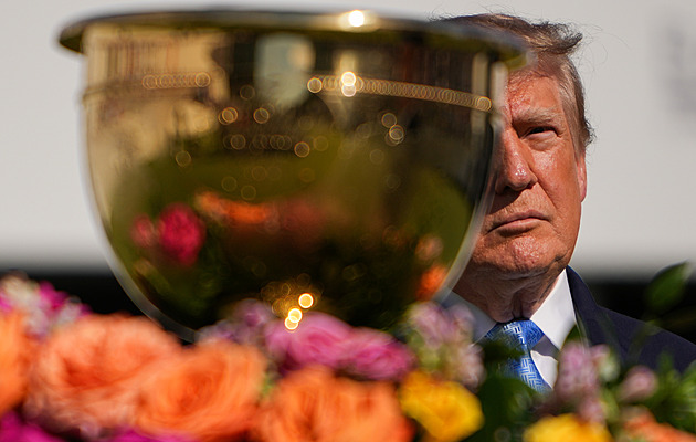 Trump ve svém živlu. Golfistům USA přispěl k obratu a ujistil: Naše země se má skvěle