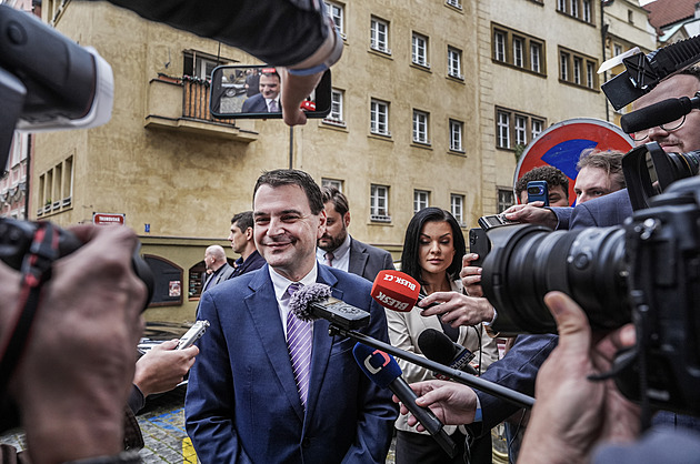 Motoristé propadli v Praze i Brně. Neklesejme na mysli, vzkázal Macinka